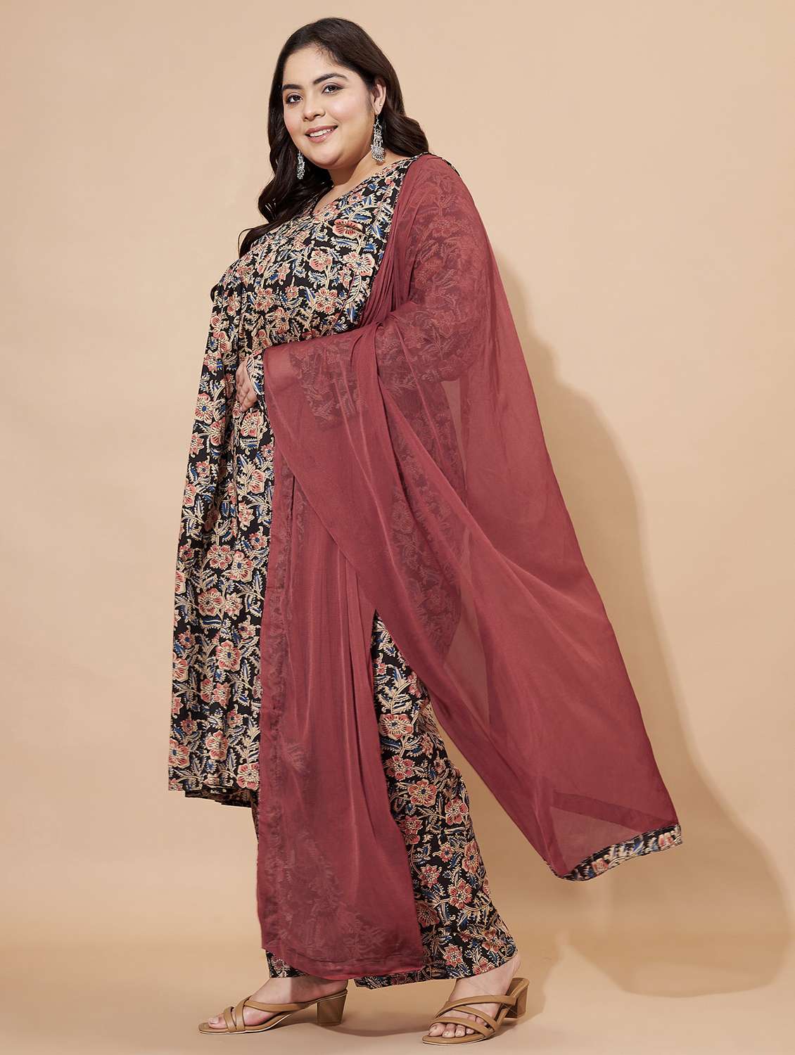women plus size long sleeve kurta palazzo with dupatta set - 22088203 -  Standard Image - 2