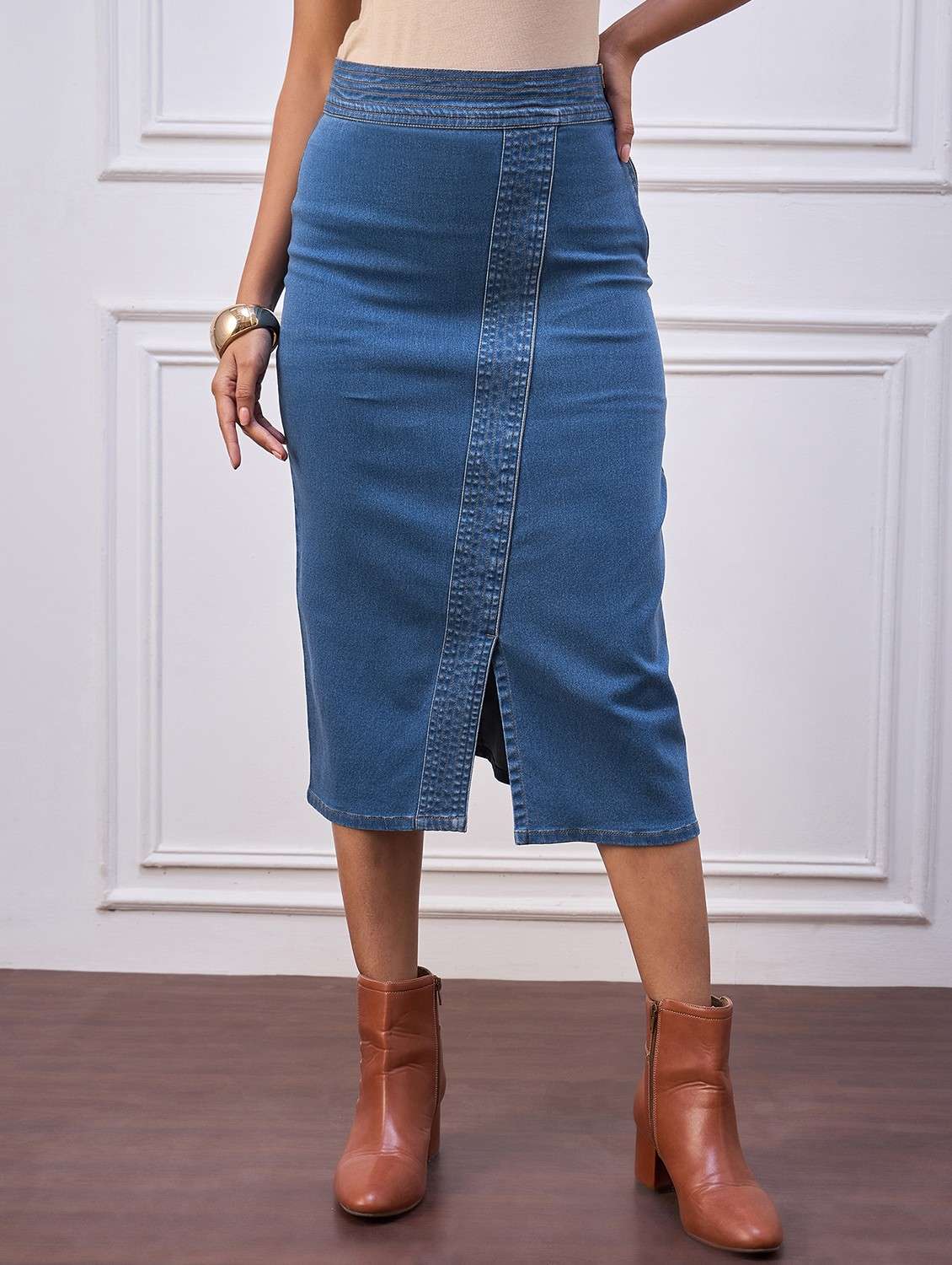 women solid highr rise denim skirt
