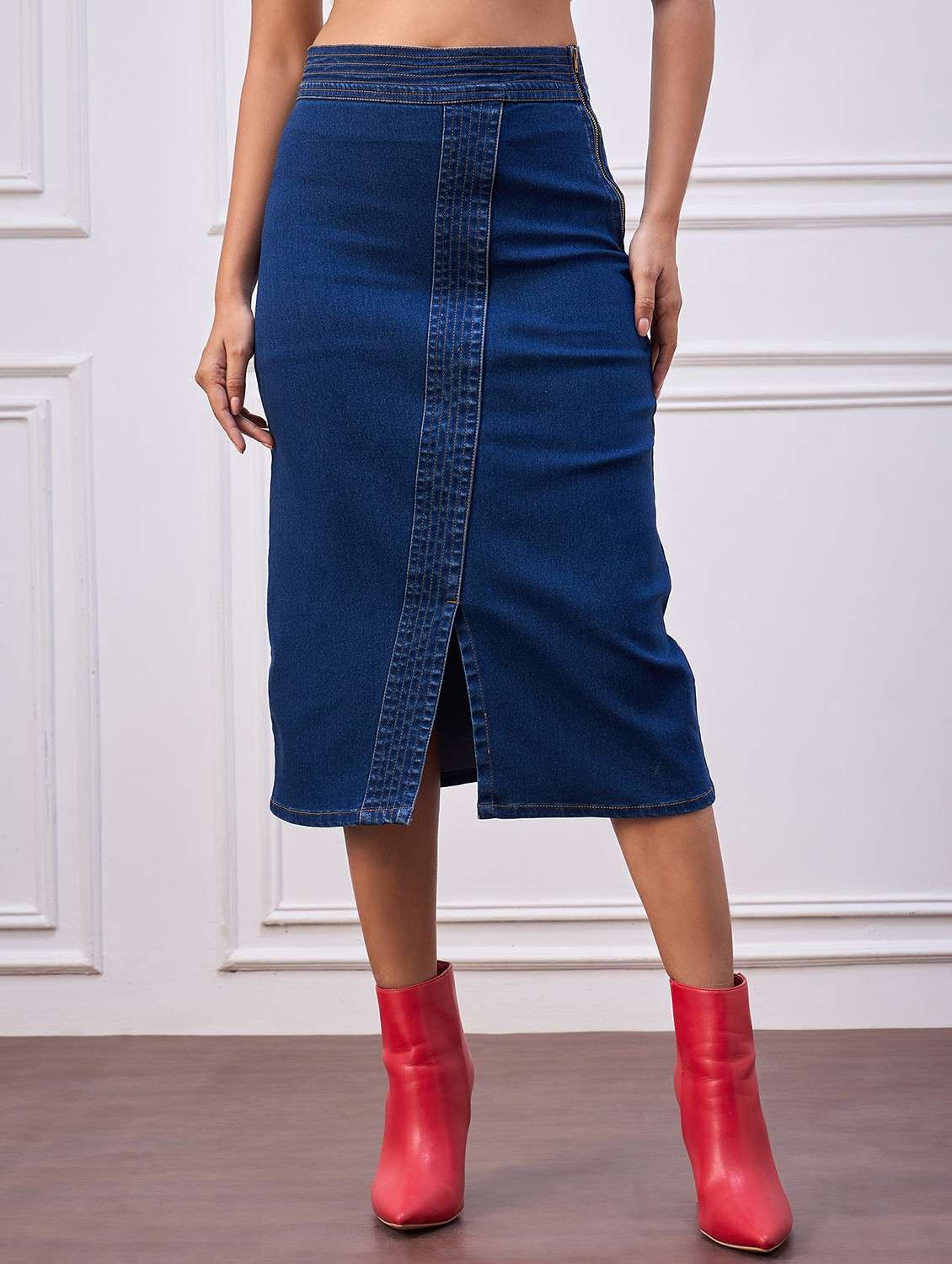 women solid highr rise denim skirt