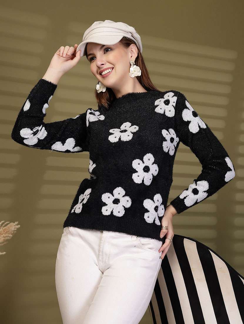 women floral designed long sleeve pullover