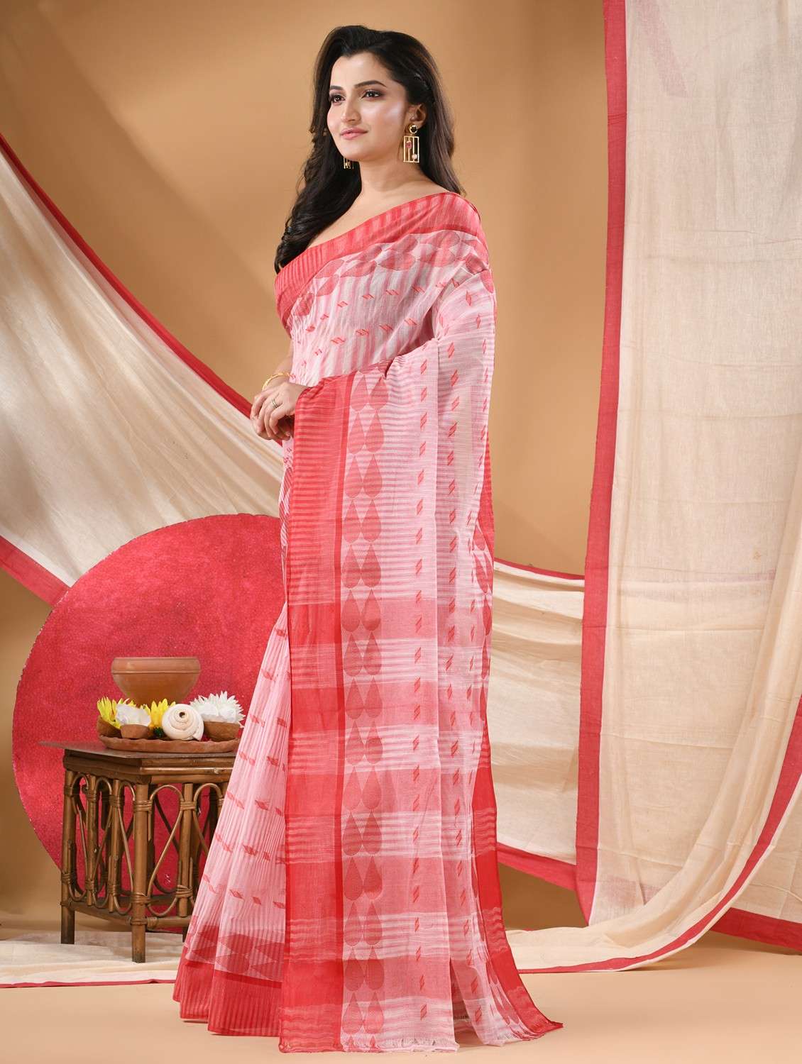 women self design tant saree - 22088644 -  Standard Image - 2