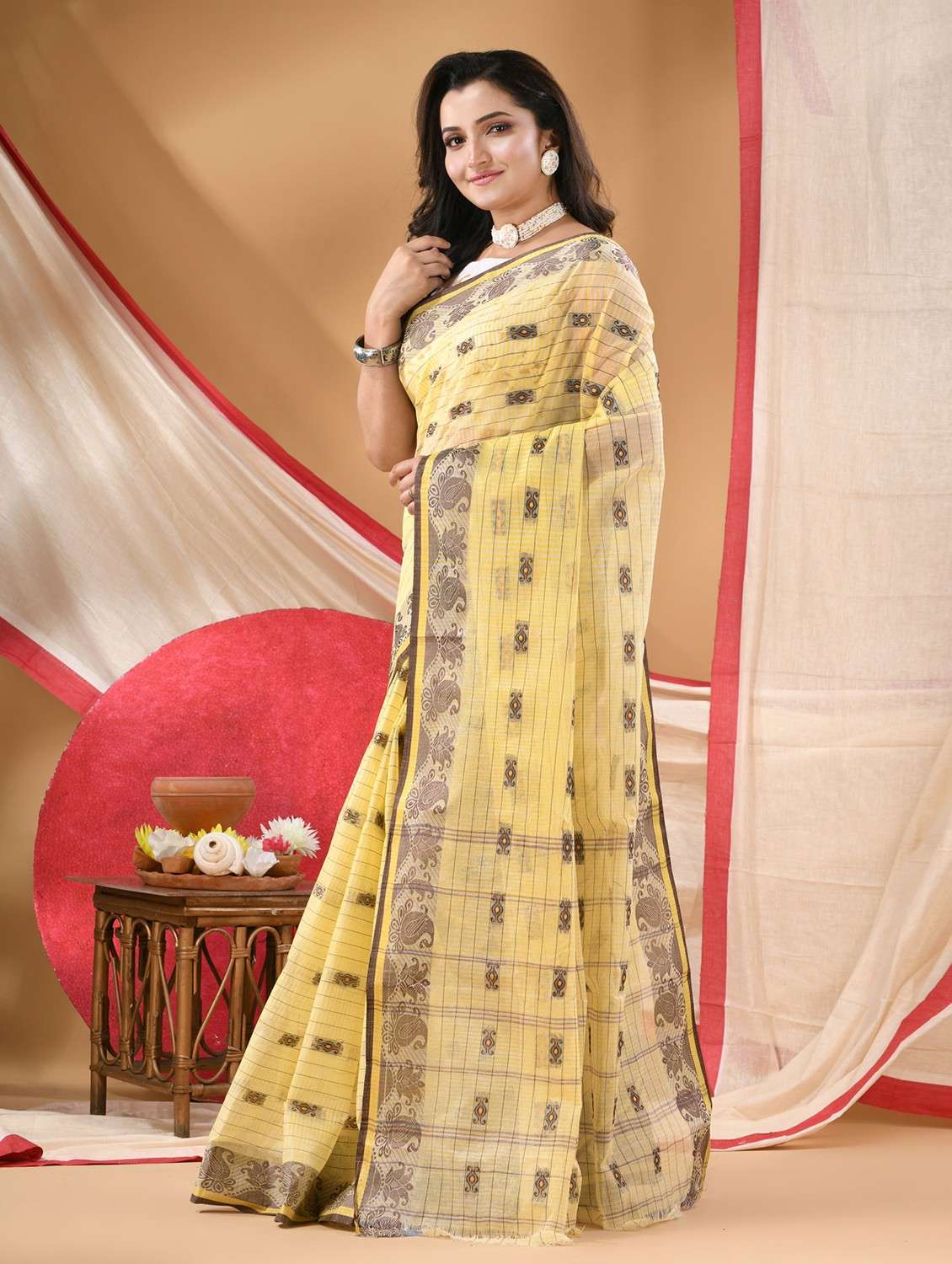 women self design tant saree - 22088647 -  Standard Image - 2