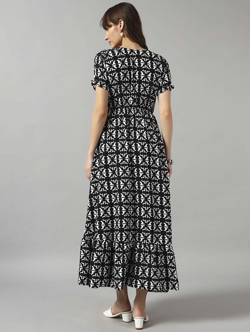women printed short sleeve tiered dress - 22089290 -  Standard Image - 2