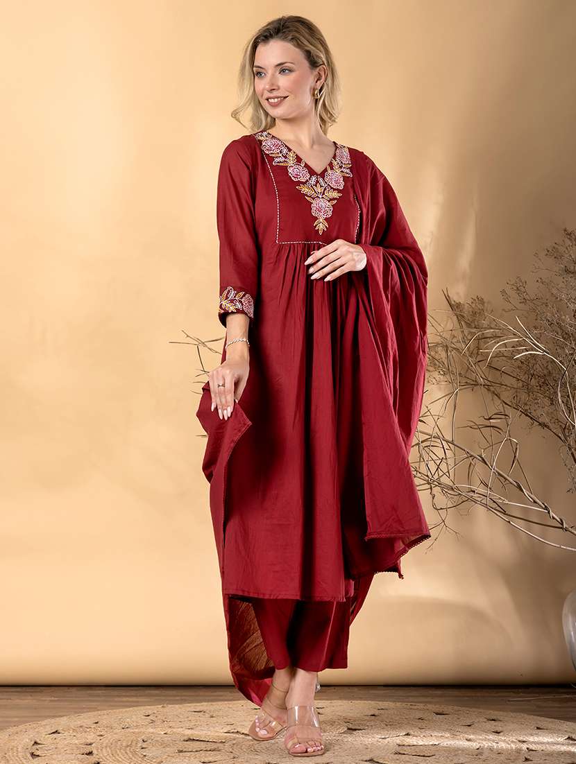 women embroidered three quarter sleeve kurta pant with dupatta set - 22092075 -  Standard Image - 2