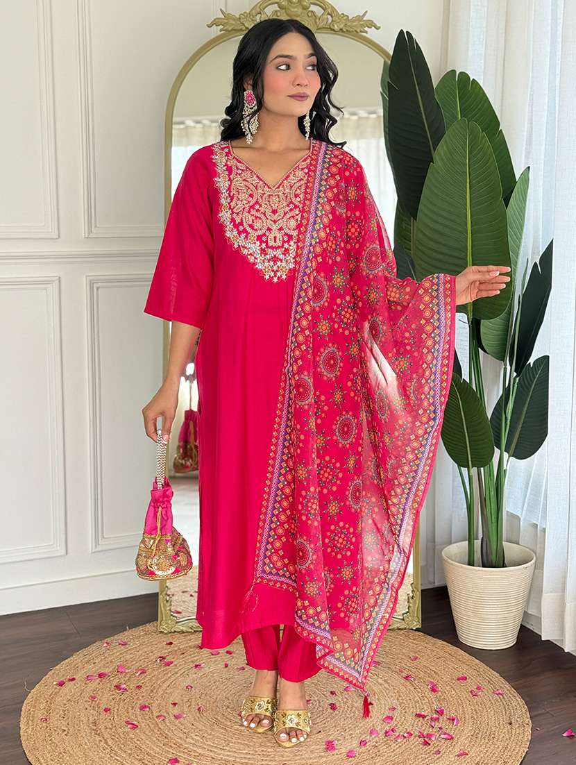 women embroidered three quarter sleeve kurta pant with dupatta set