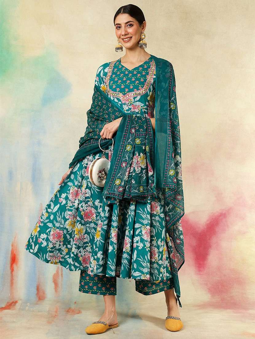 women embroidered three quarter sleeve kurta pant with dupatta set - 22092089 - Standard Image - 2