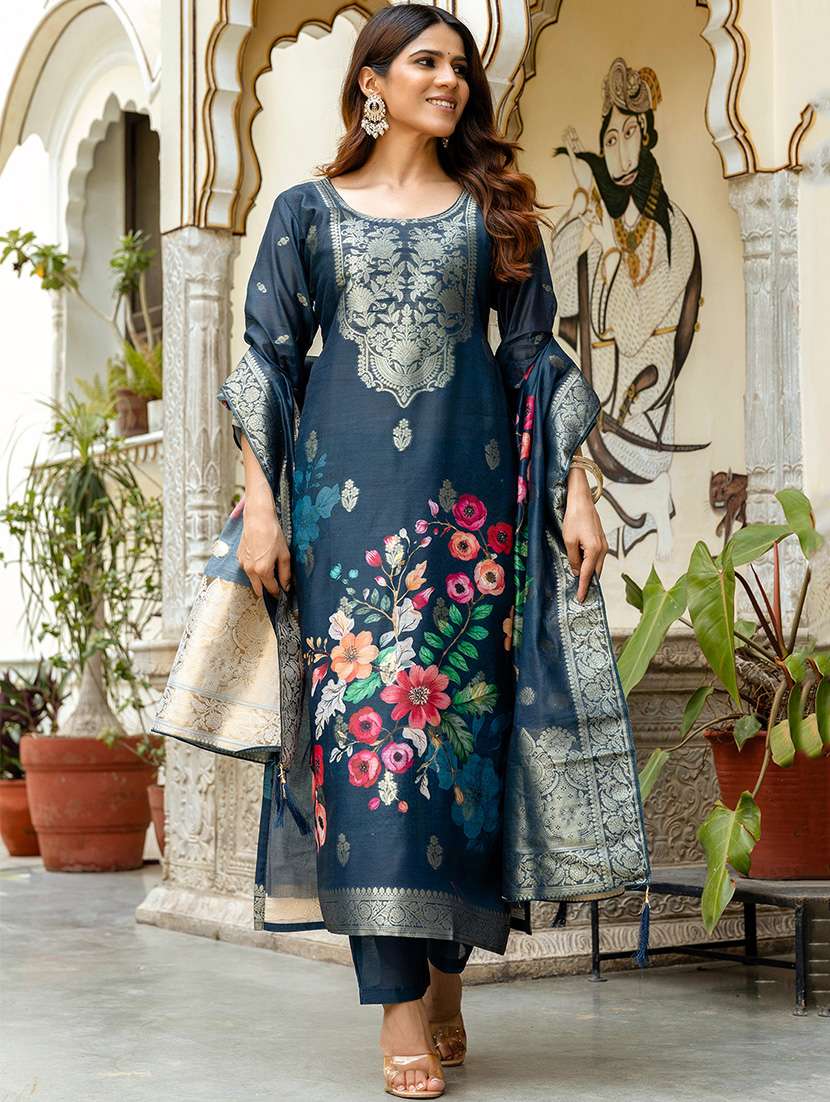 women floral three quarter sleeve kurta pant with dupatta set - 22092105 - Standard Image - 2