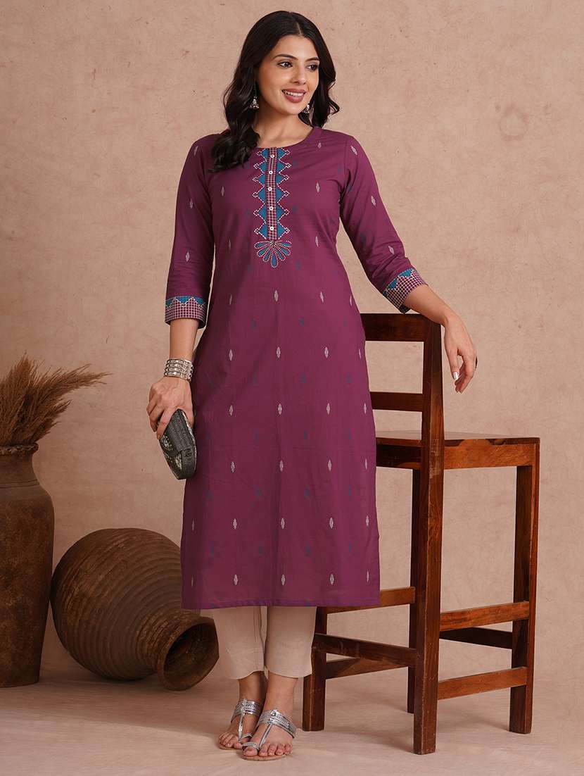 women printed three quarter sleeve straight kurta