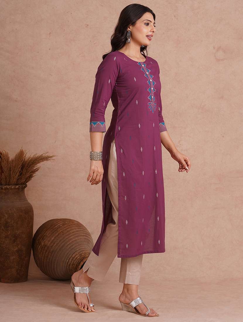 women printed three quarter sleeve straight kurta - 22092201 - Standard Image - 2