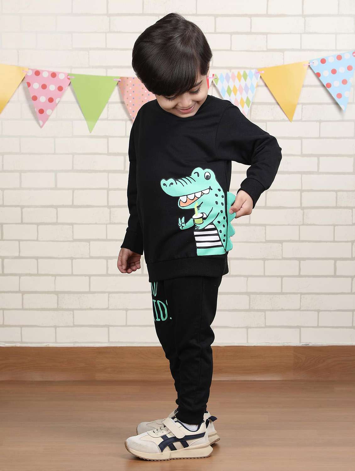 boys printed long sleeve full lenght set - 22092264 - Standard Image - 2