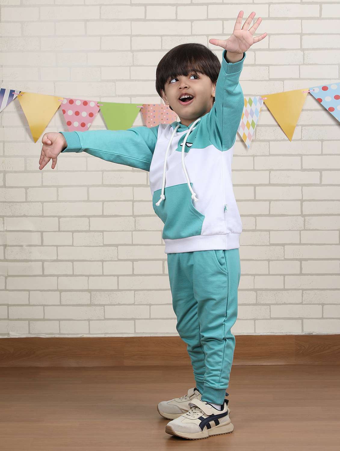 boys printed long sleeve full lenght set - 22092266 - Standard Image - 2