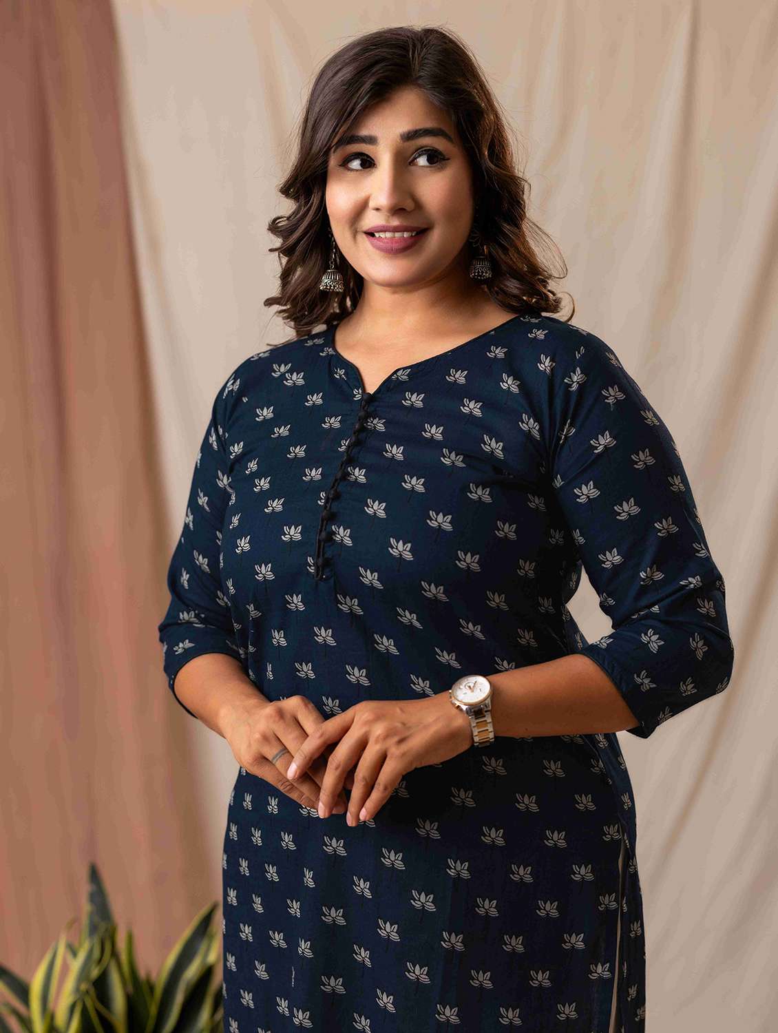 women floral three quarter sleeve straight kurta - 22092622 - Standard Image - 2