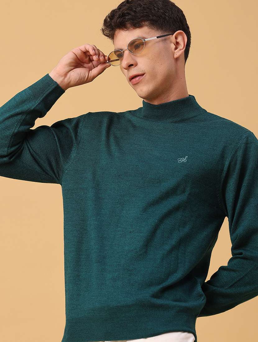 men solid long sleeve regualr fit pullover