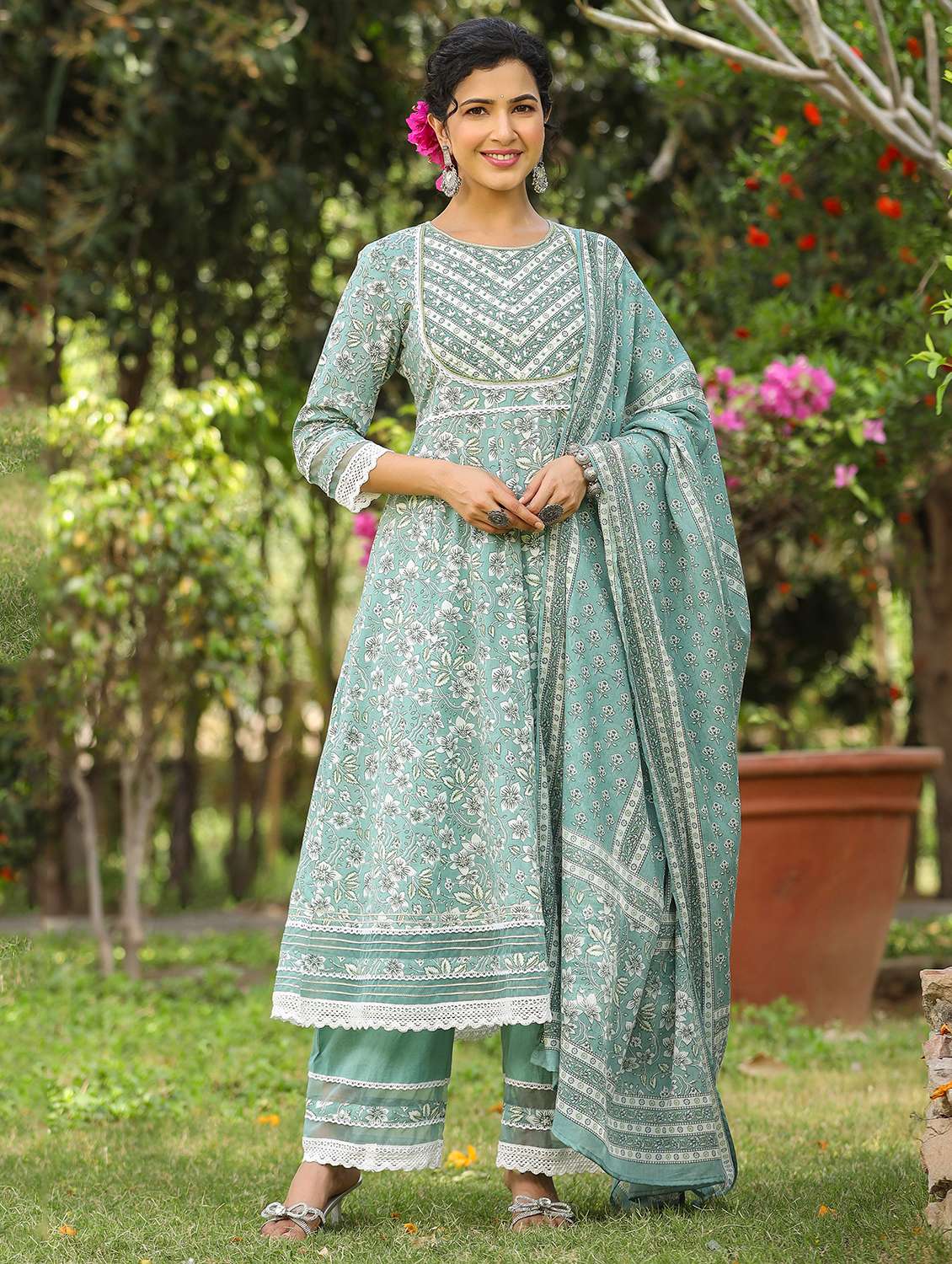 women embroidered three quarter sleeve kurta pant with dupatta set