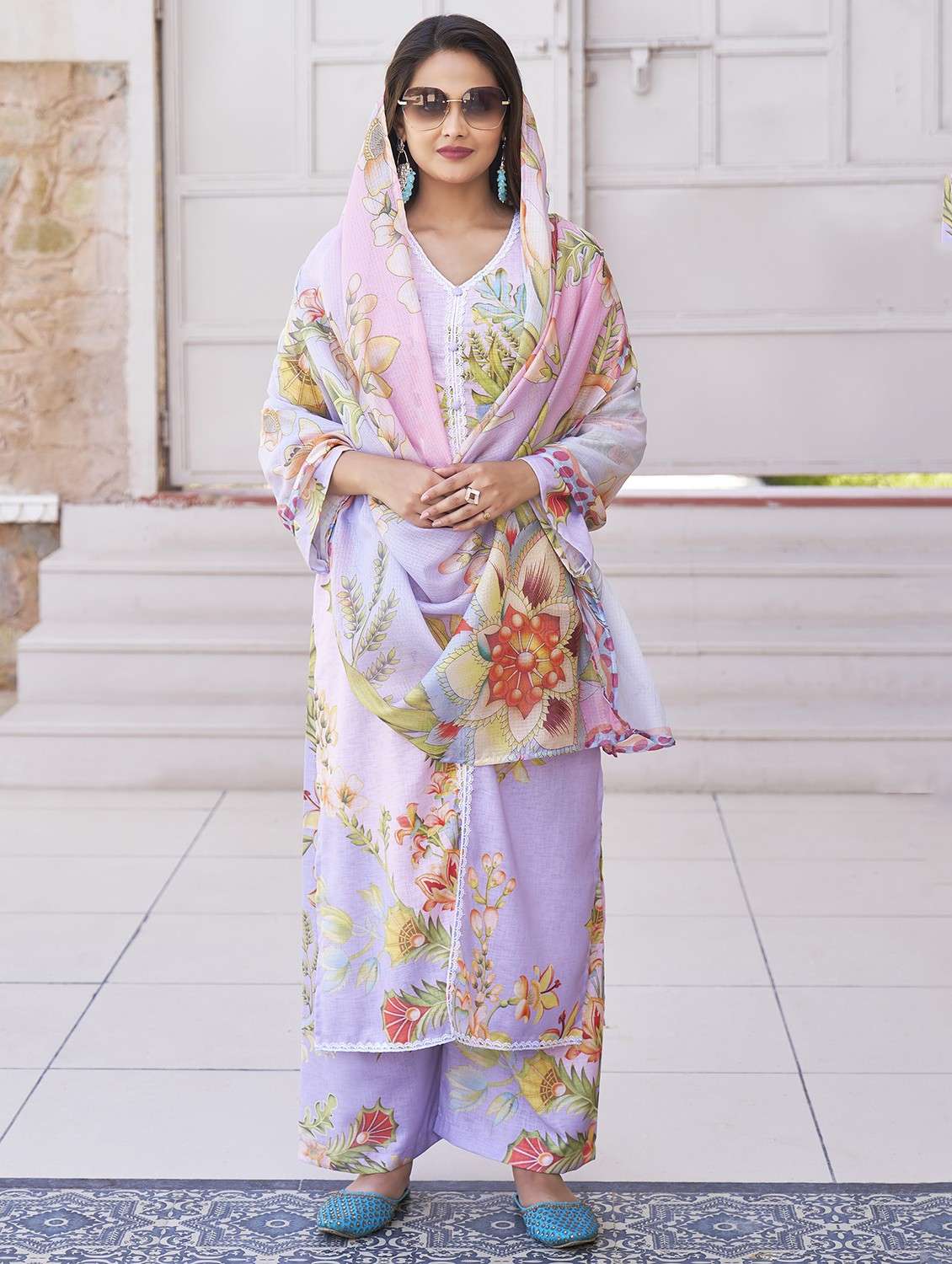 women embroidered long sleeve kurta pant with dupatta set - 22093276 -  Standard Image - 2