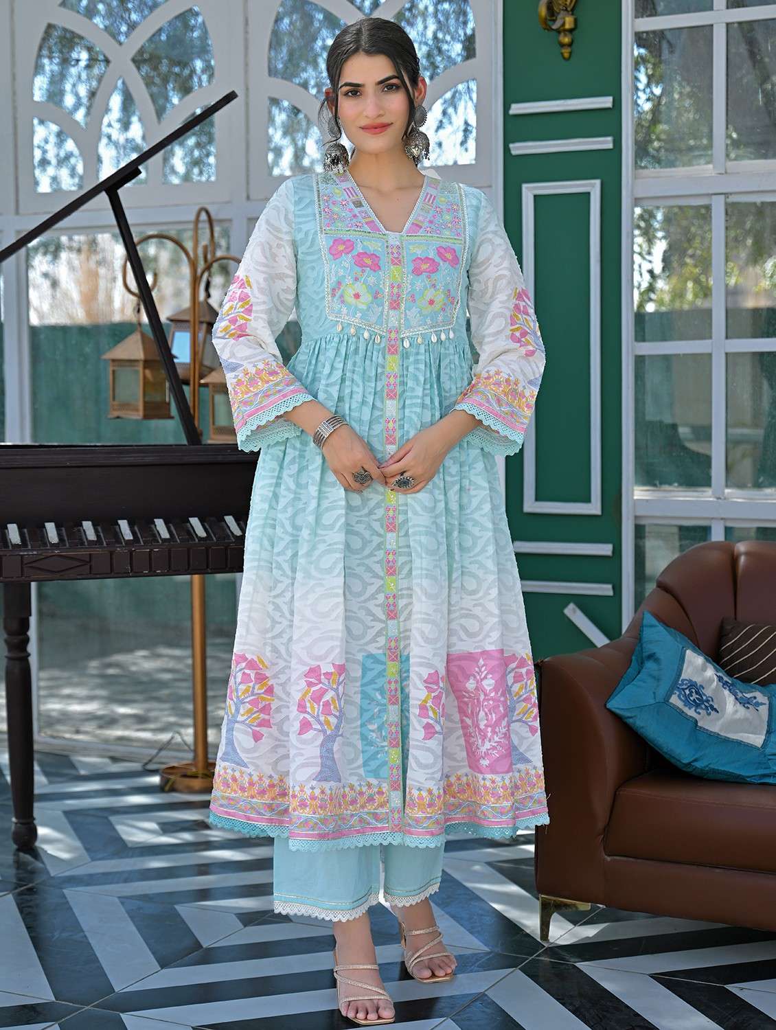 women embroidered three quarter sleeve kurta pant with dupatta set - 22093284 -  Standard Image - 2