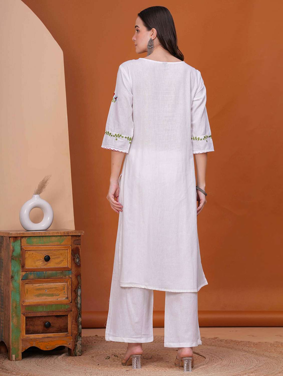 women embroidered kurta and palazzo set - 22093312 - Standard Image - 2