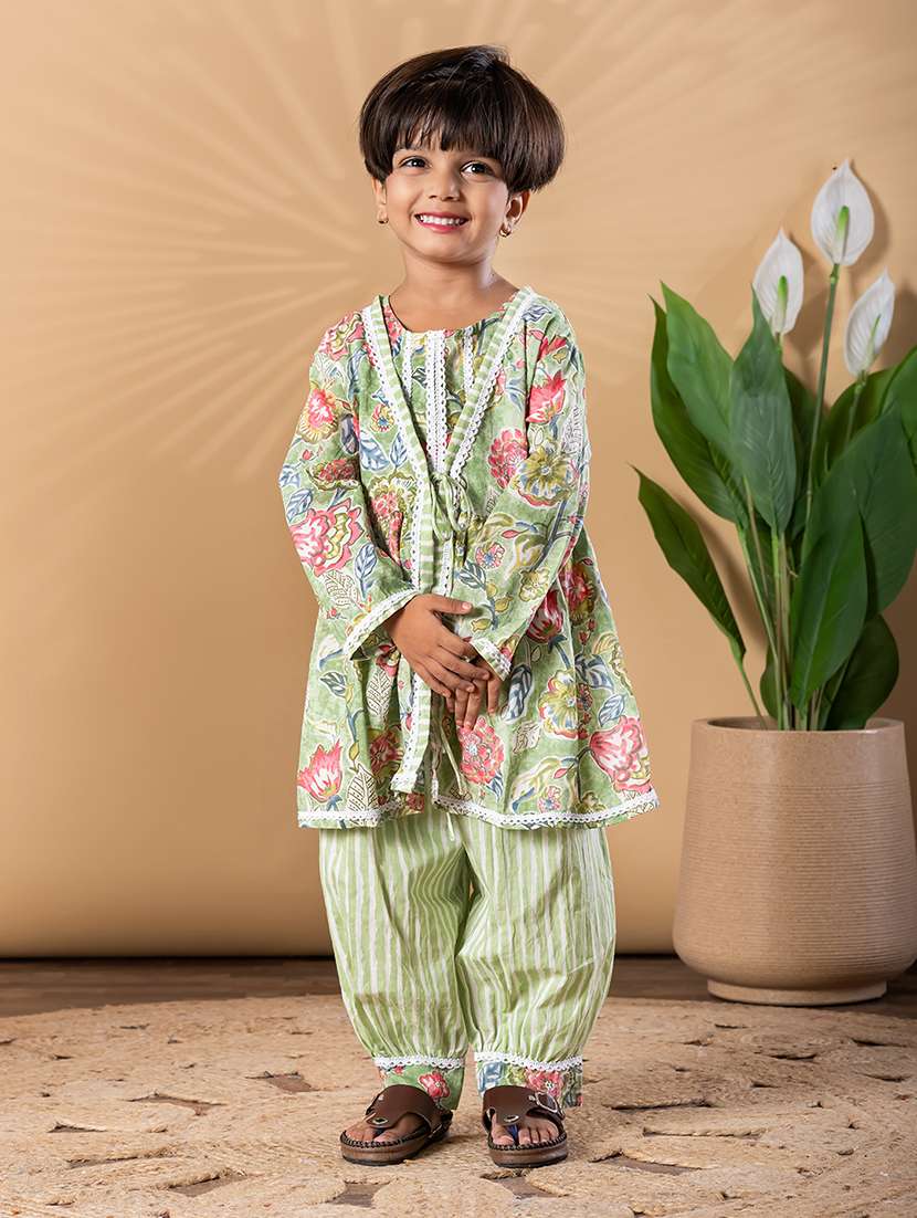 girls printed long sleeve kurta and salwar set 