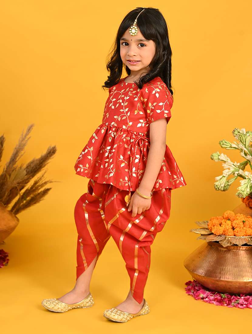 girls foil print kurta and dhoti set - 22093390 - Standard Image - 2