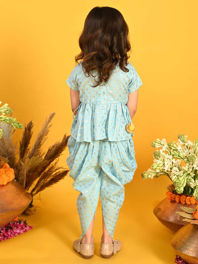 girls foil print kurta and dhoti set - 22093399 - Standard Image - 2
