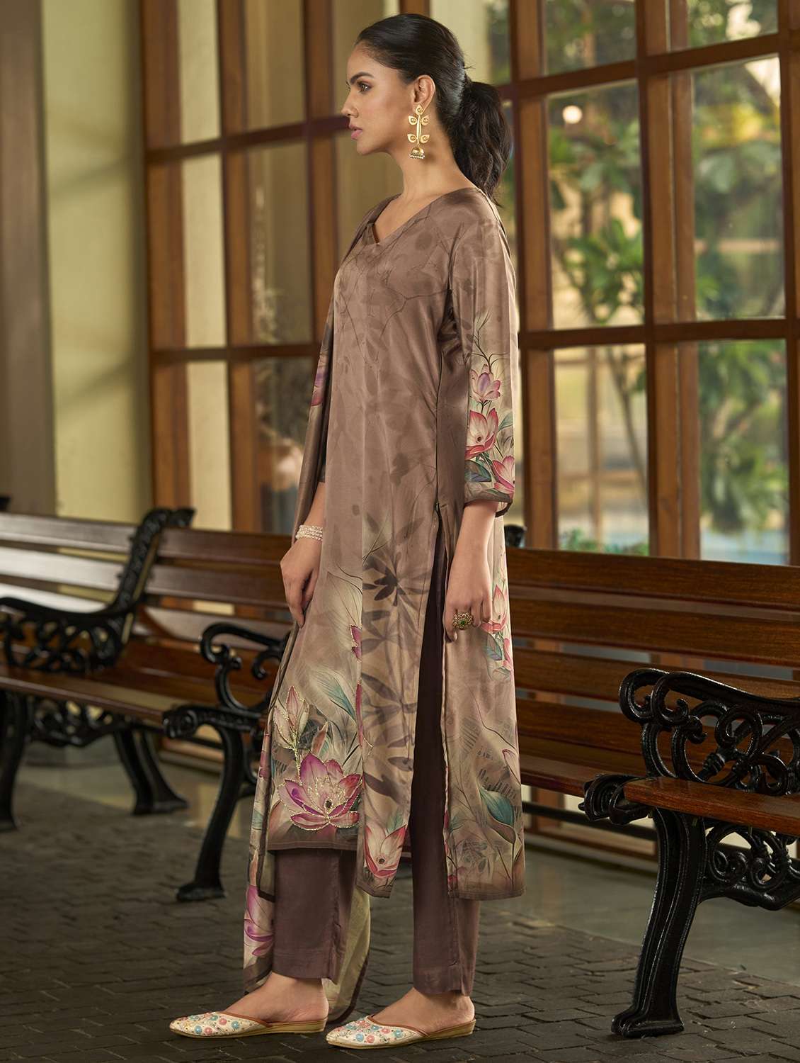 women floral three quarter sleeve kurta pant with dupatta set - 22093581 -  Standard Image - 2