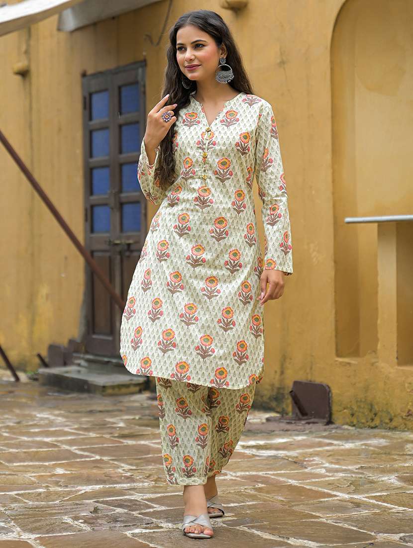 women floral print kurta and salwar co-ord set