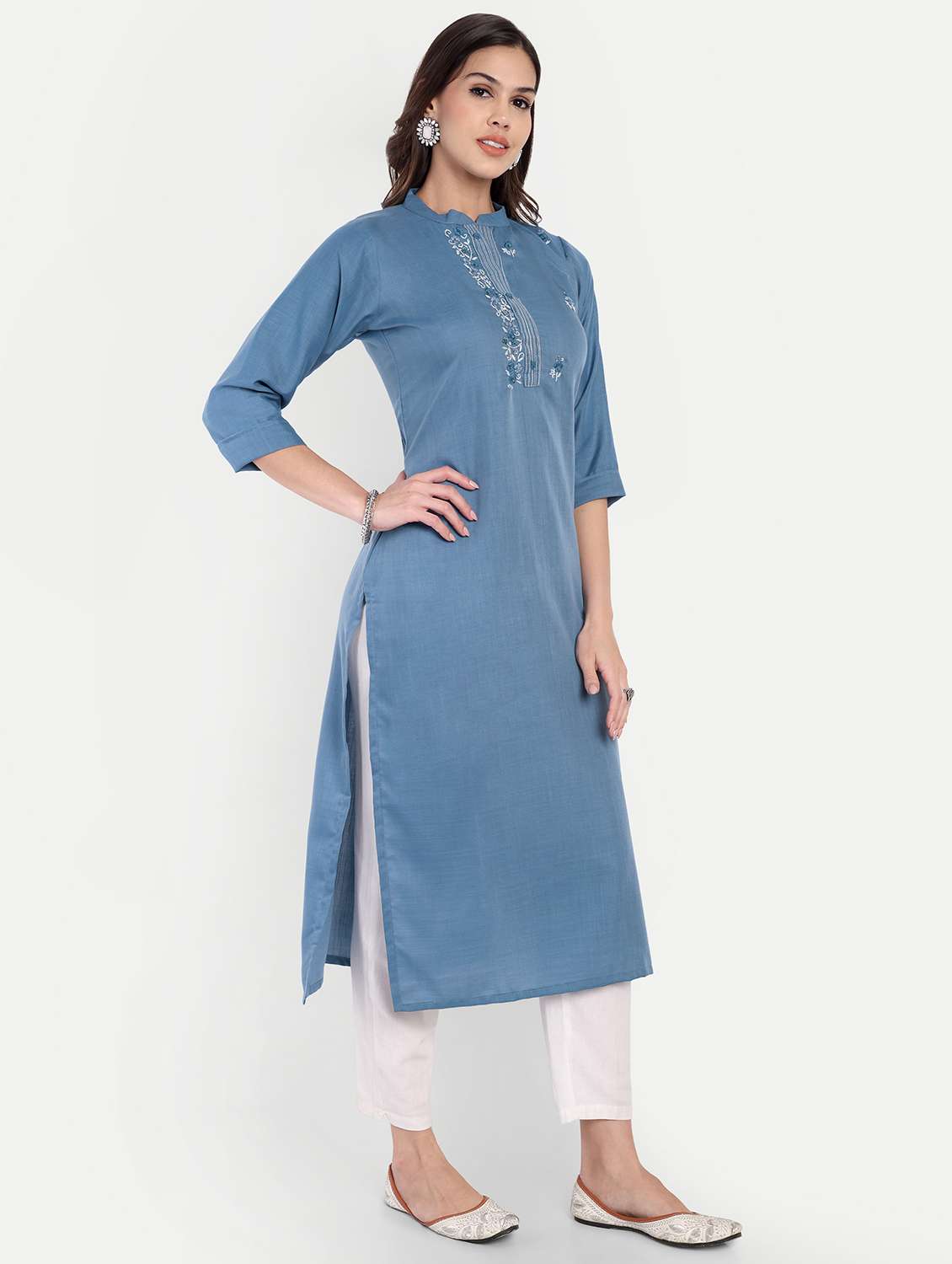 women embroidered three quarter sleeve straight kurta - 22094208 -  Standard Image - 2
