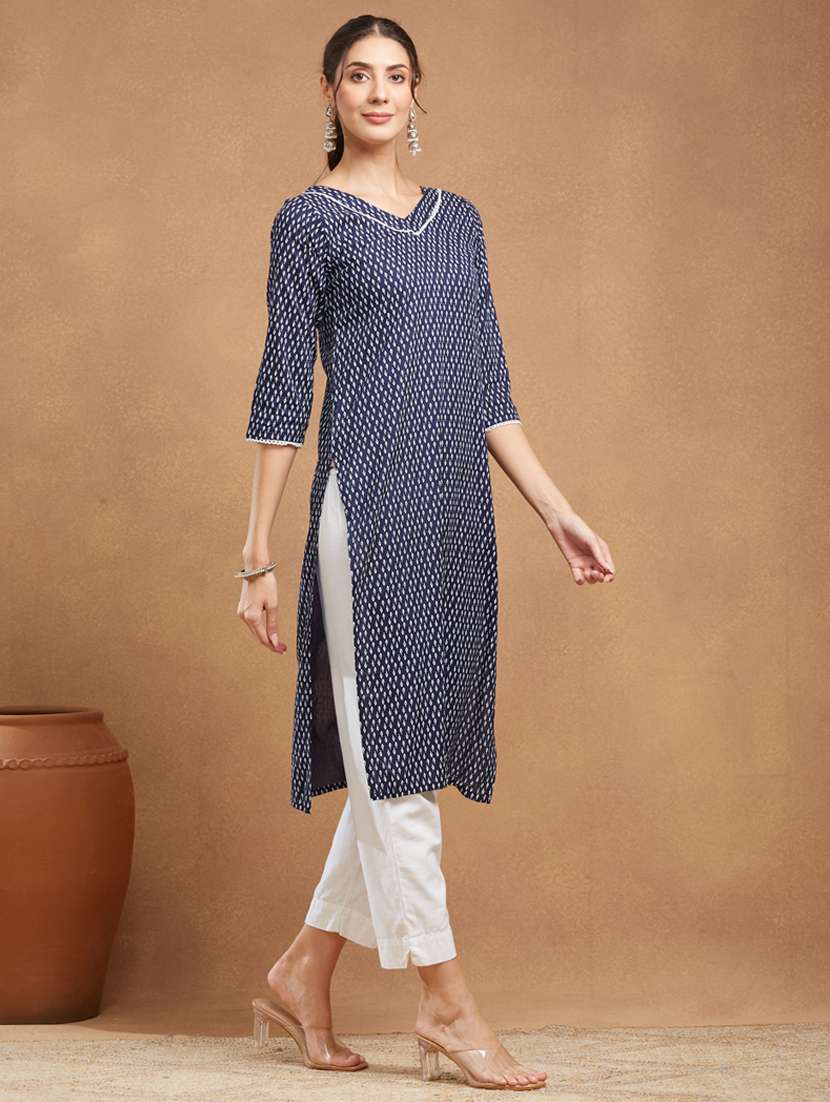 women printed three quarter sleeve straight kurta - 22094412 -  Standard Image - 2
