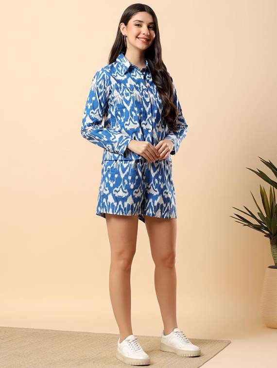 women ikat printed long sleeve shirt & shorts co-ord set - 22100961 - Standard Image - 2