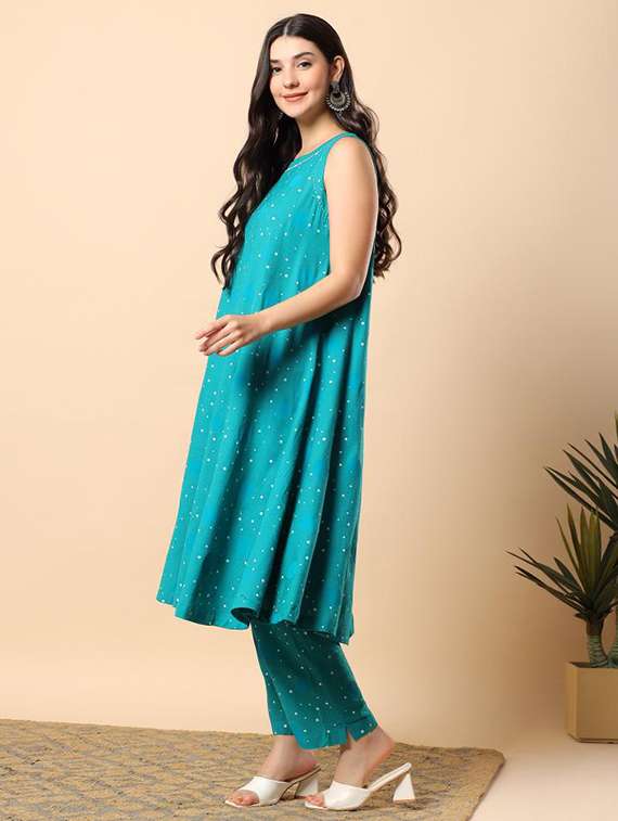 women printed round neck kurta pant set - 22100967 - Standard Image - 2