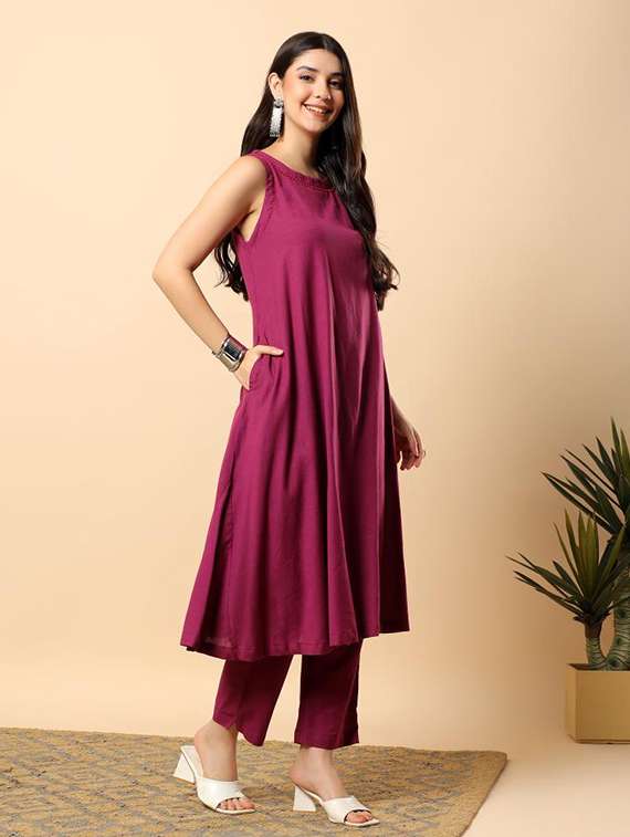 women solid round neck kurta pant set - 22100975 -  Standard Image - 2