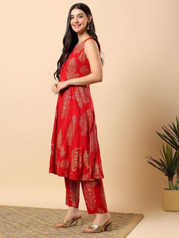 women foil printed round neck kurta pant set - 22100978 -  Standard Image - 2