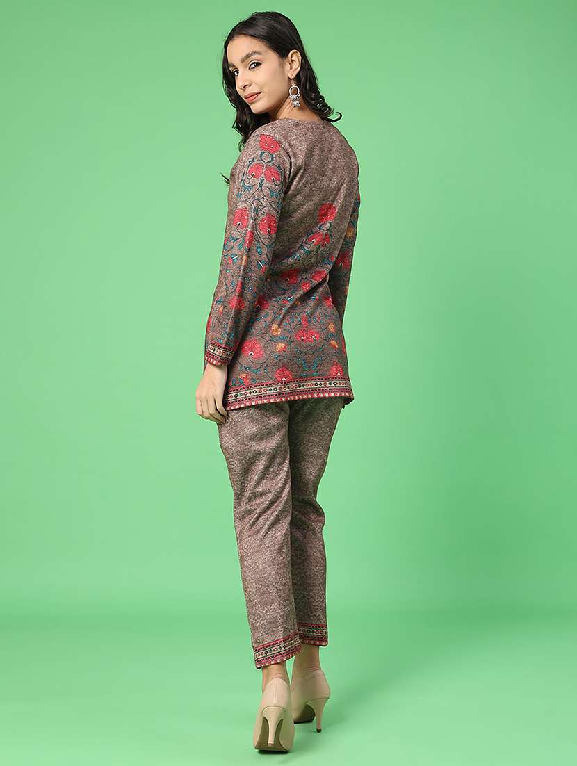 women printed long sleeve kurta and pant set - 22102832 -  Standard Image - 2