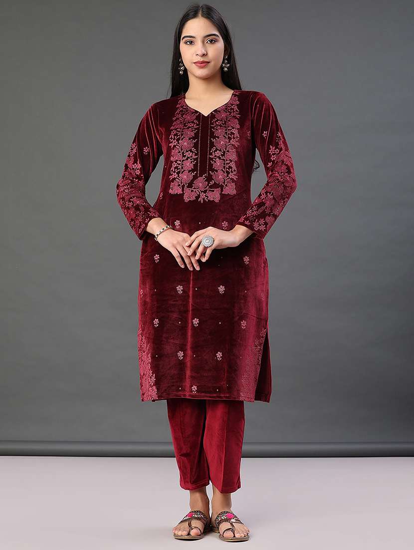 women embroidered velvet kurta and pant with dupatta set - 22102884 -  Standard Image - 2