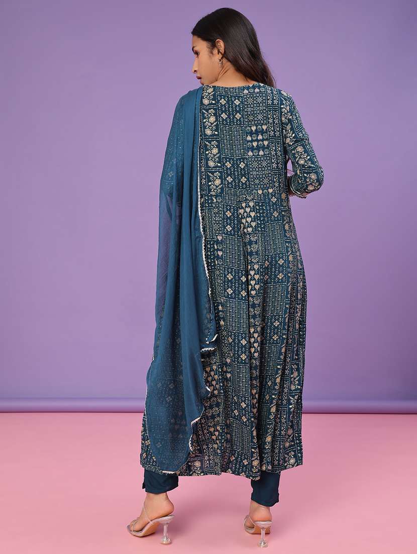 women printed three quarter sleeve kurta pant with dupatta set - 22103128 -  Standard Image - 2