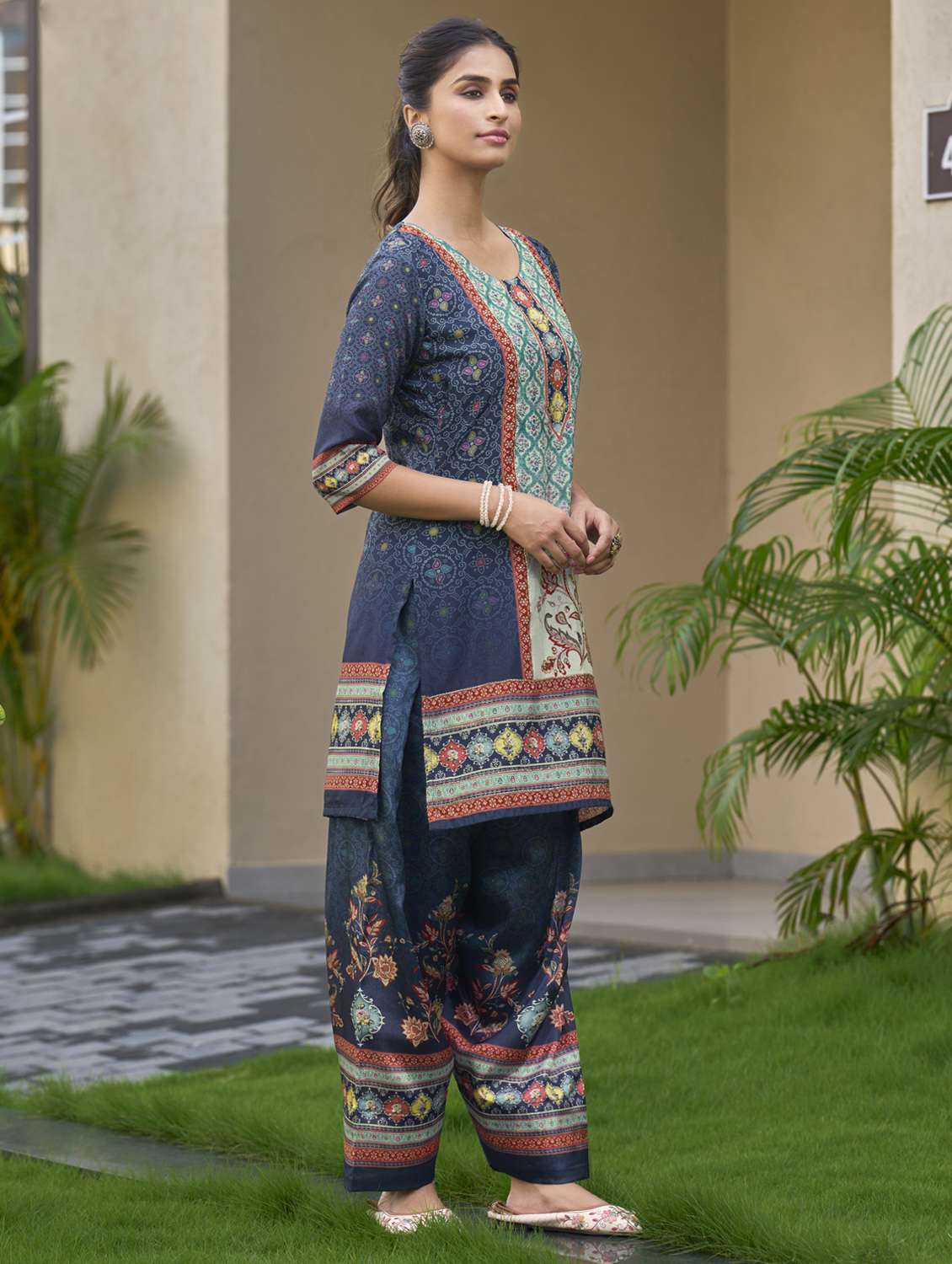 women printed three quarter sleeve ethnic co-ord set - 22103957 - Standard Image - 2