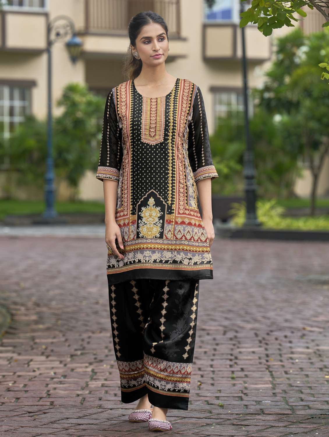 women printed three quarter sleeve ethnic co-ord set