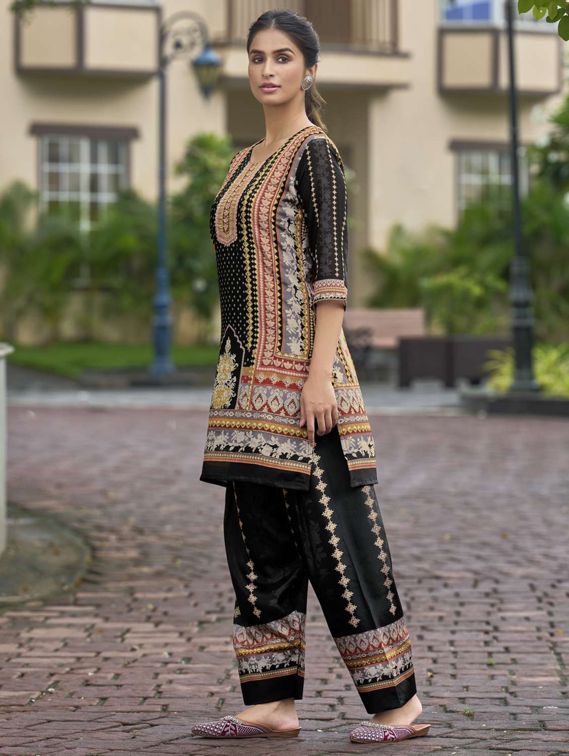 women printed three quarter sleeve ethnic co-ord set - 22103960 - Standard Image - 2