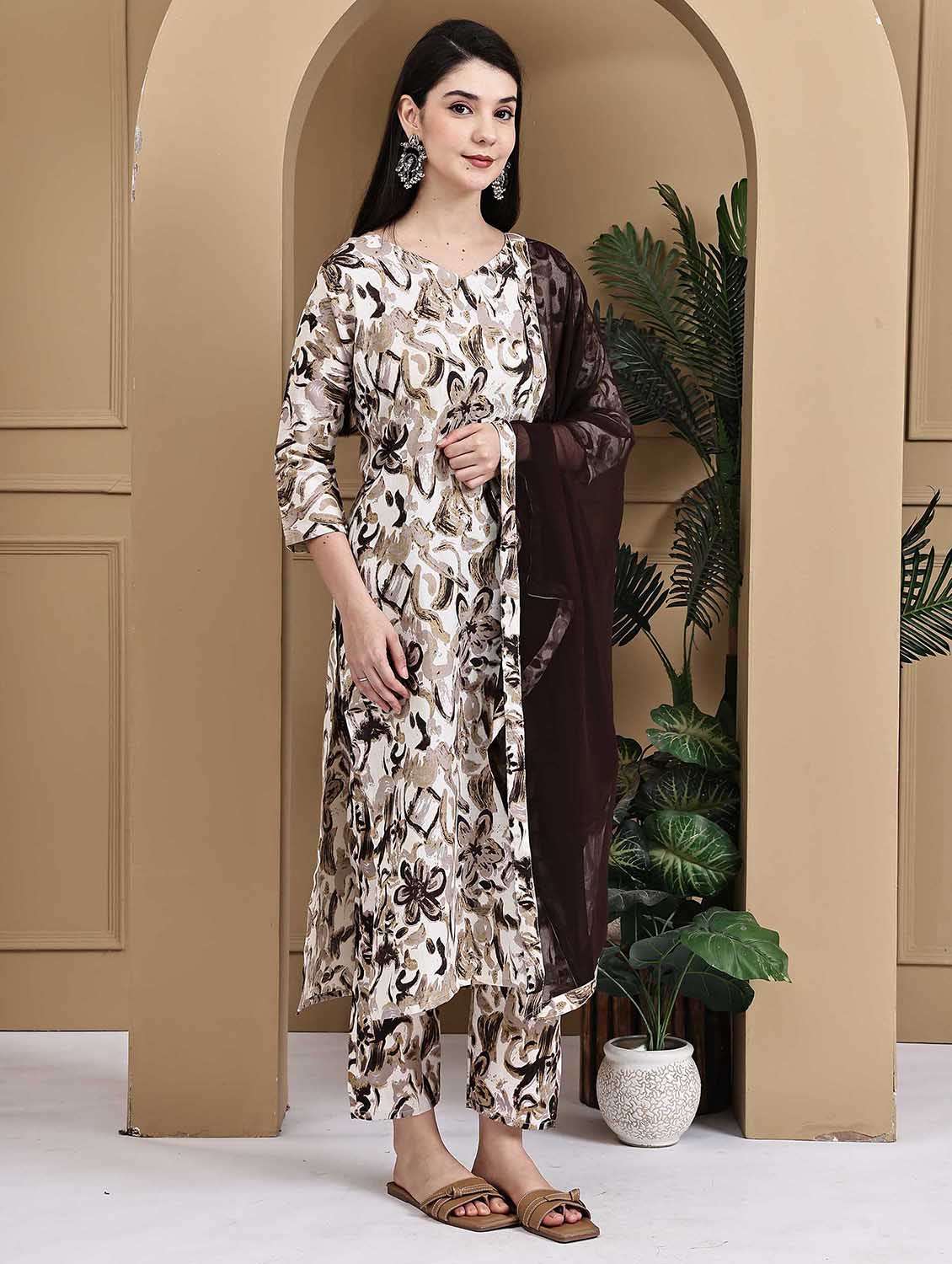 women printed three quarter sleeve kurta pant with dupatta set - 22105872 - Standard Image - 2
