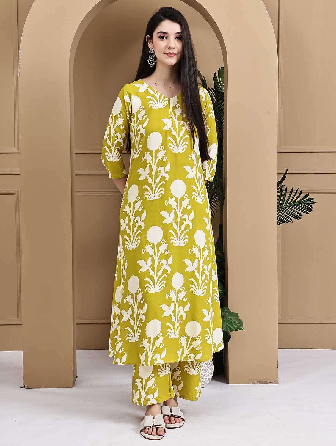 women printed three quarter sleeve kurta pant set - 22105875 -  Standard Image - 2