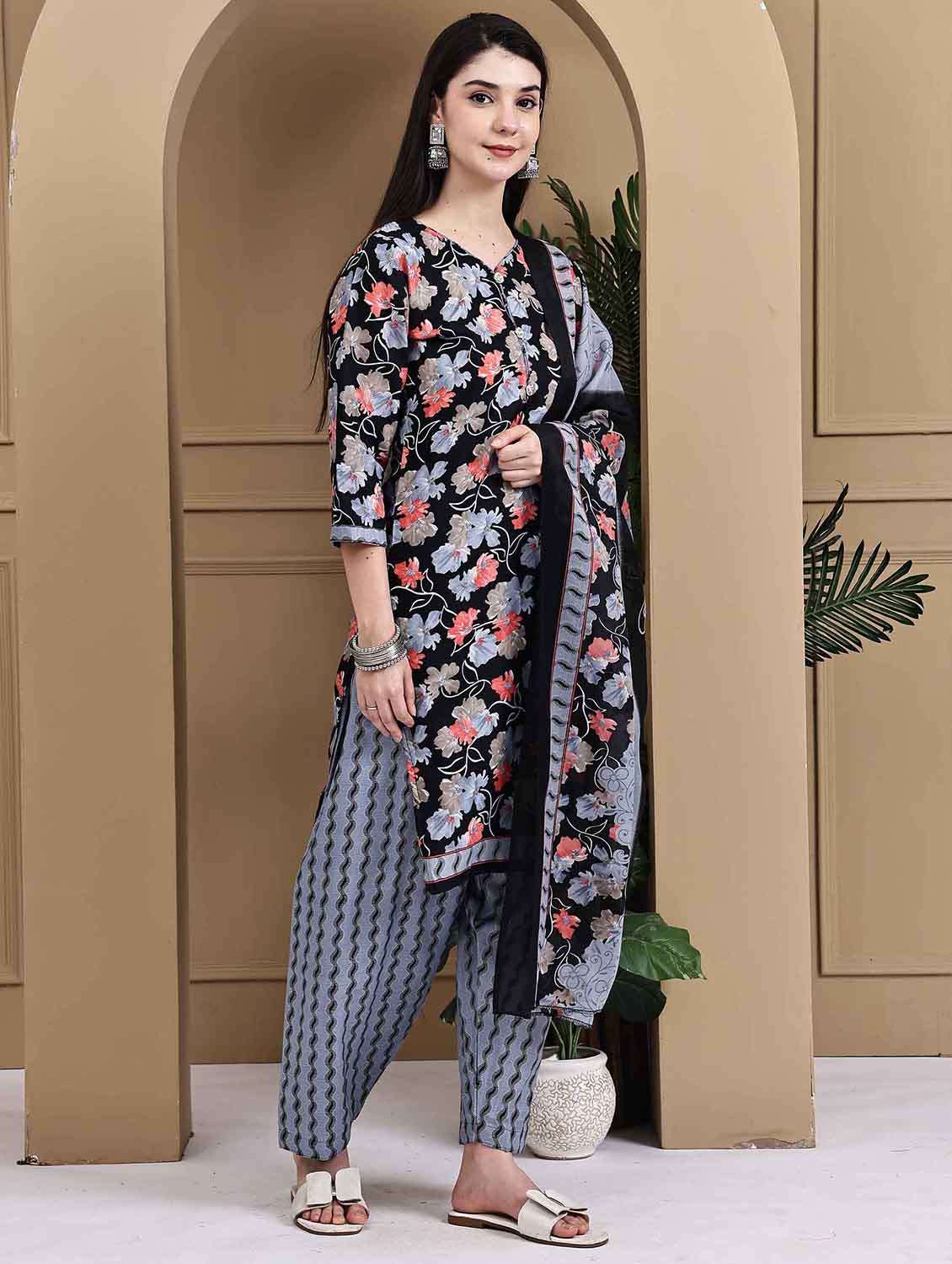 women printed three quarter sleeve kurta salwar with dupatta set - 22105928 -  Standard Image - 2
