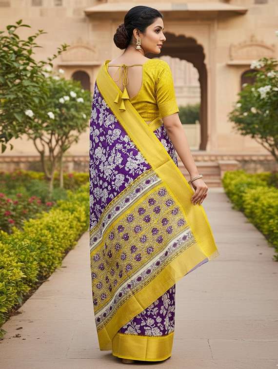 women printed casual wear saree with blouse - 22105961 - Standard Image - 2