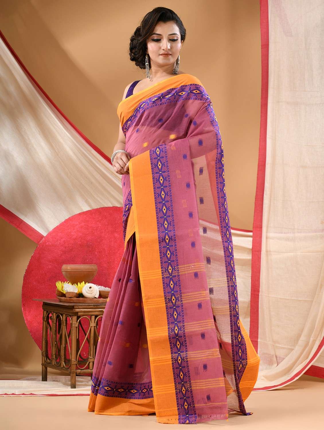 women self design tant saree - 22105984 -  Standard Image - 2