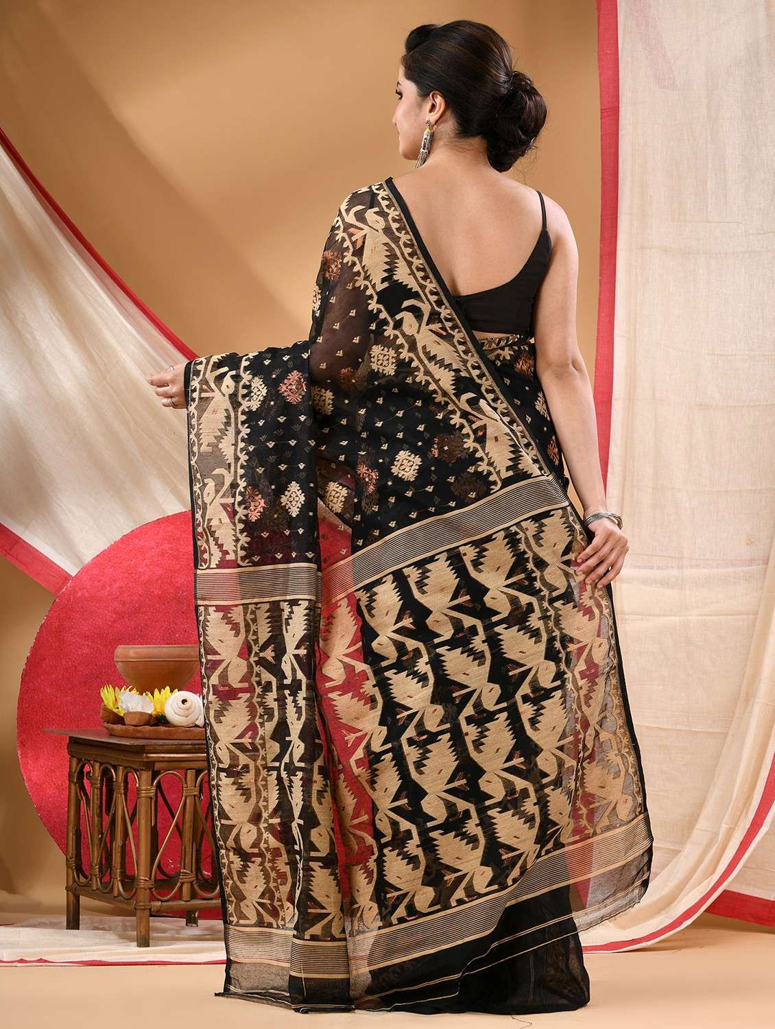 women self design jamdani saree - 22106004 - Standard Image - 2