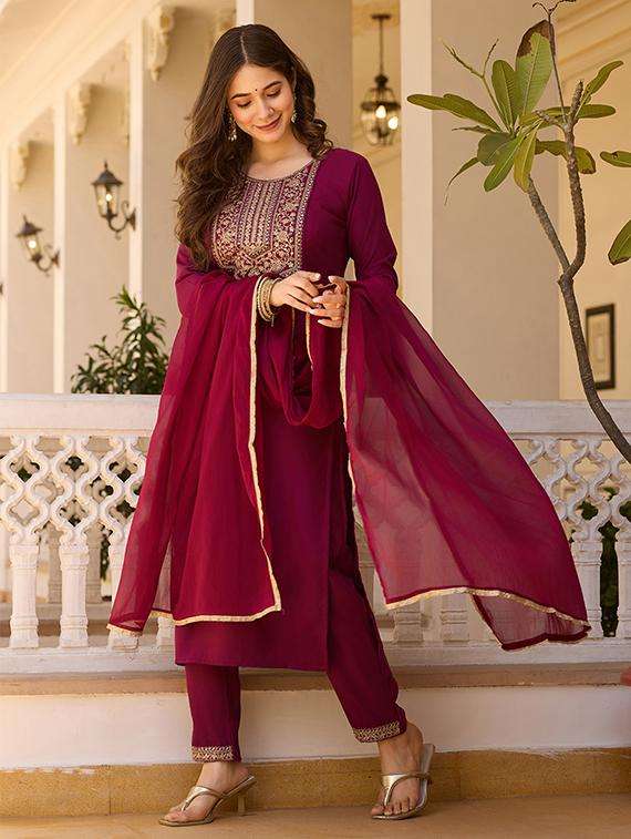 women embroidered three quarter sleeve kurta pant with dupatta set - 22106386 -  Standard Image - 2
