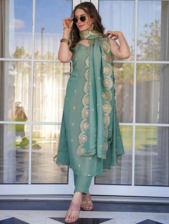 women embroidered sleeveless kurta pant with dupatta set - 22106397 -  Standard Image - 2