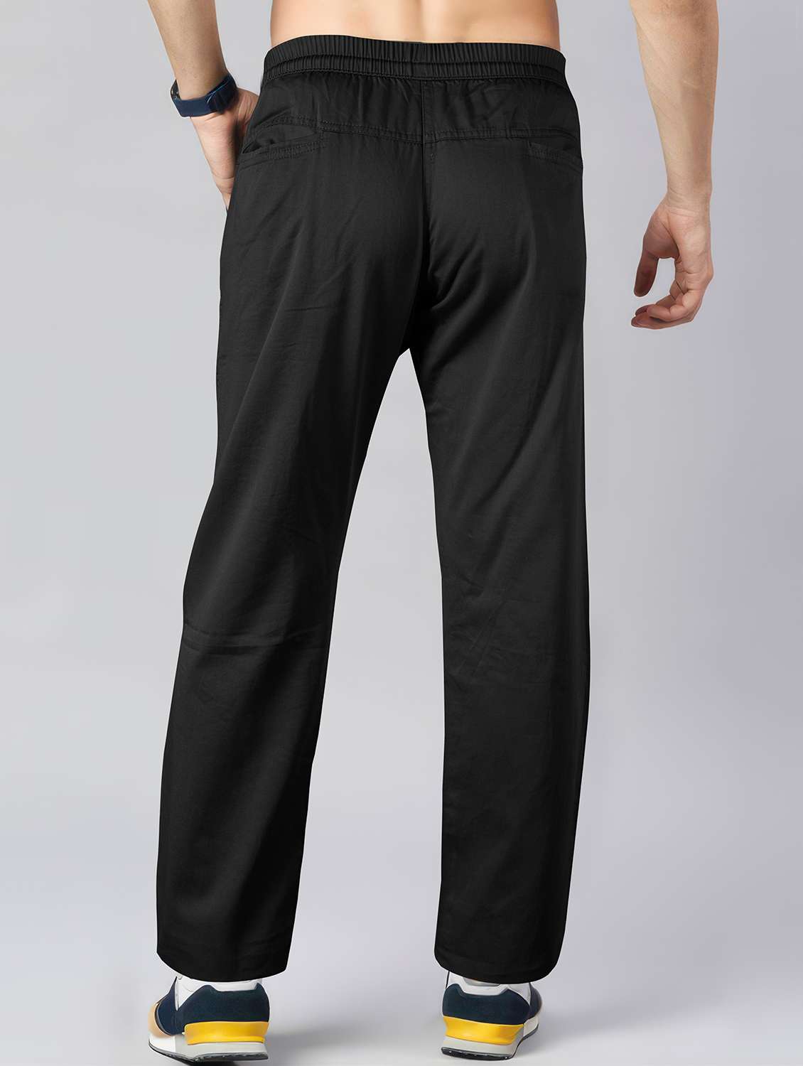 men solid mid rise regular fit cargo - 22107381 -  Standard Image - 2