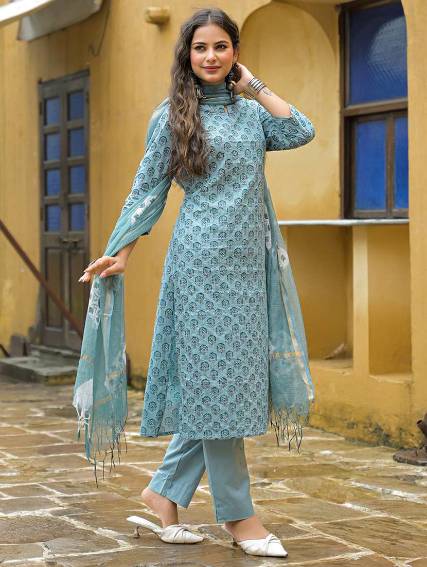 women floral printed three quarter sleeve kurta pant with dupatta set - 22107700 -  Standard Image - 2