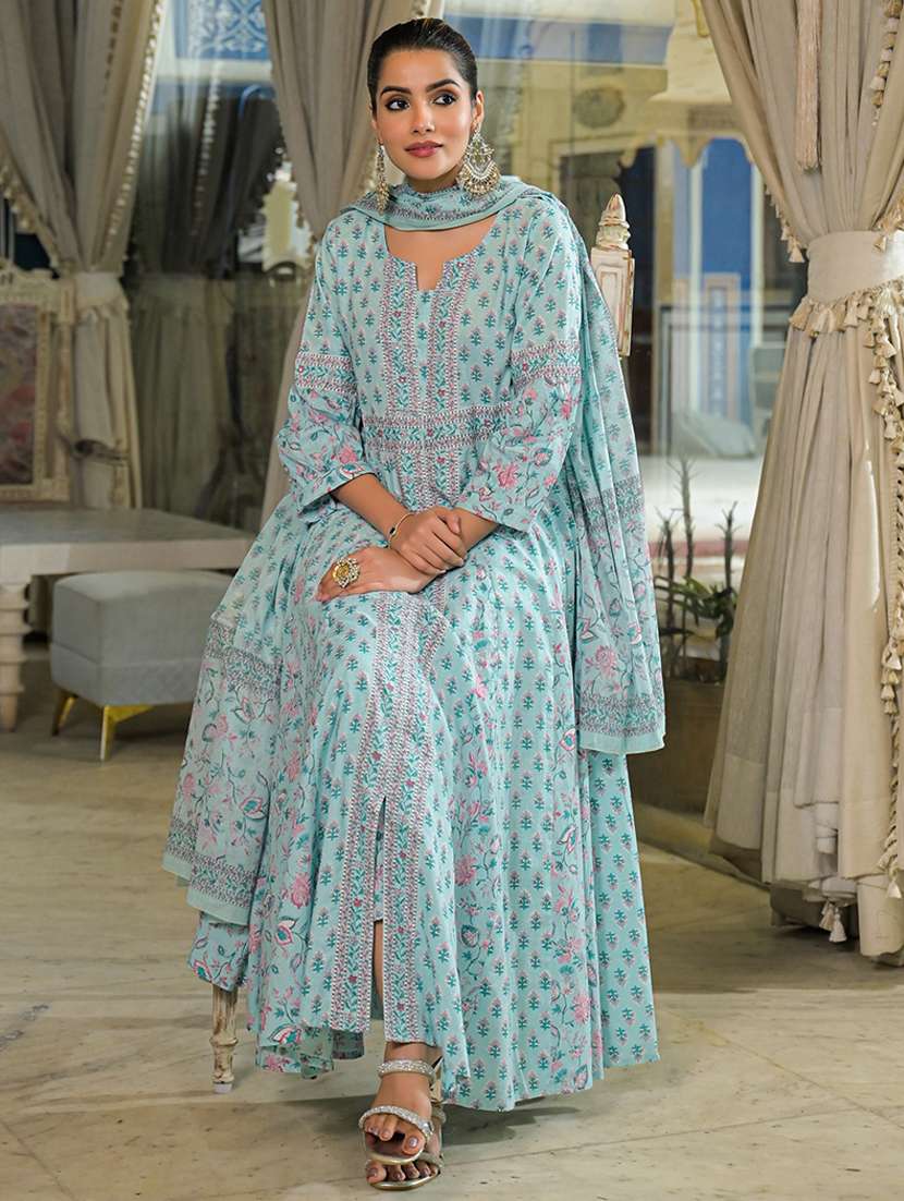 women floral three quarter sleeve kurta pant with dupatta set - 22107707 -  Standard Image - 2