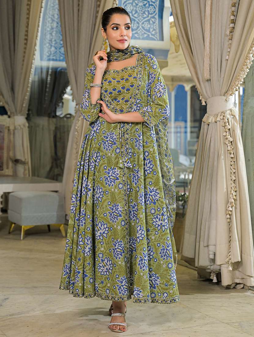 women floral three quarter sleeve kurta pant with dupatta set
